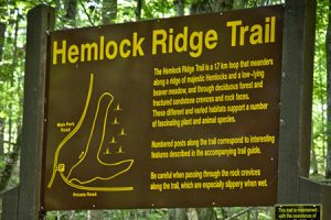 HEMLOCK-BLUFF-300x200 Charleston Lake Provincial Park Trails